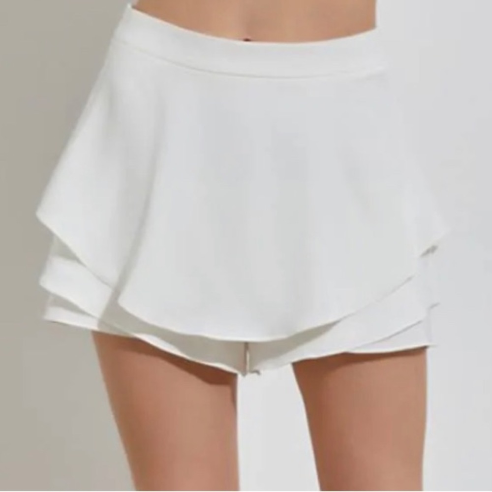 White DO+BE Skirt